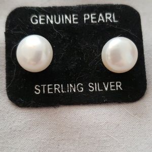 Fresh water pearl earrings